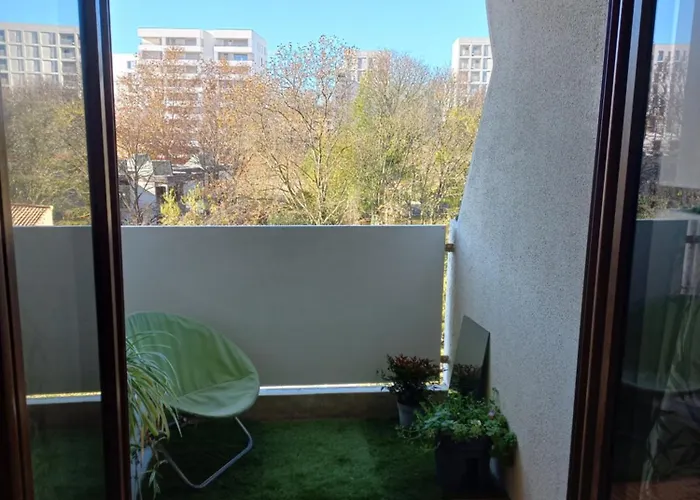 Avec Balcon Et Parking Appartement *